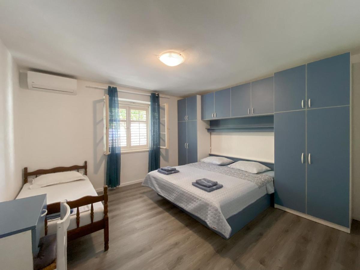 Apartment Dado Макарска Екстериор снимка